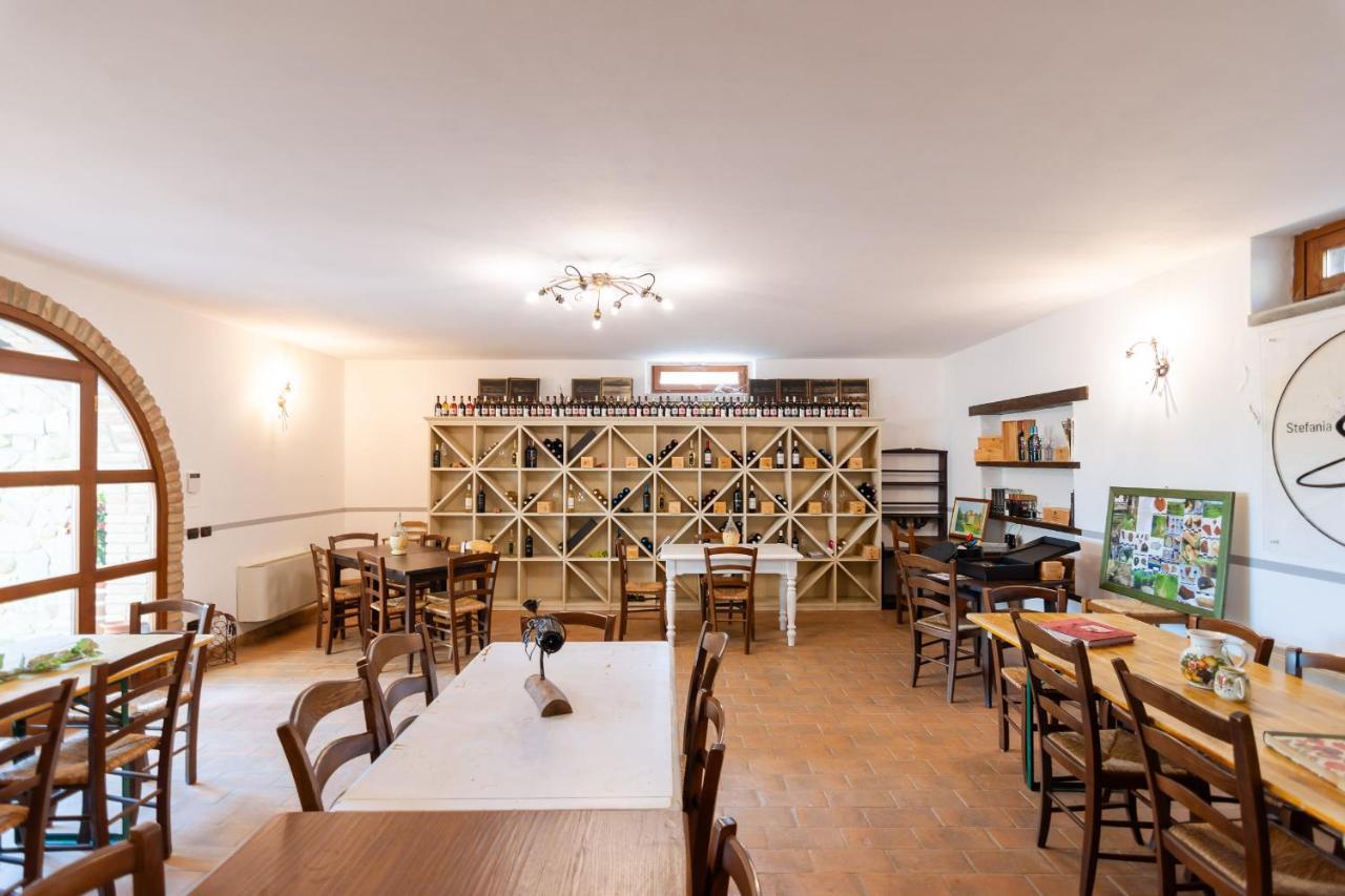 La Casa Colonica Villa Tuoro sul Trasimeno Luaran gambar